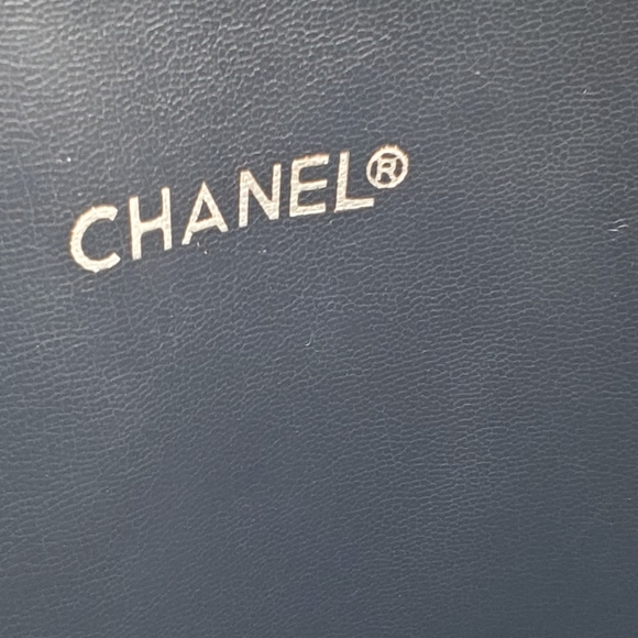 ๐ SOLD ๐ Chanel Quilted Matelasse Lambskin Tote Bag - Picture 15 of 17